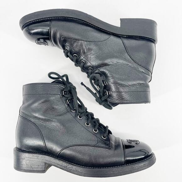 Chanel 2020 Interlocking CC Logo Black Glitter Patent Cap Toe Combat Boot EU 37 - Picture 3 of 16